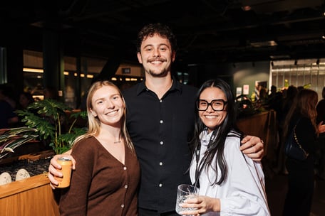 260903_IAB-237